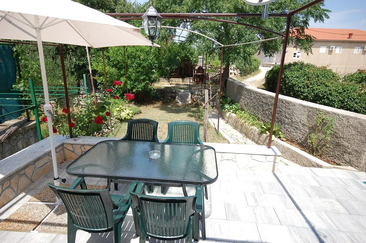Hébergement de vacances Villa Semi Detached House Darinka By El-Pi Tours à Bajcici Croatie